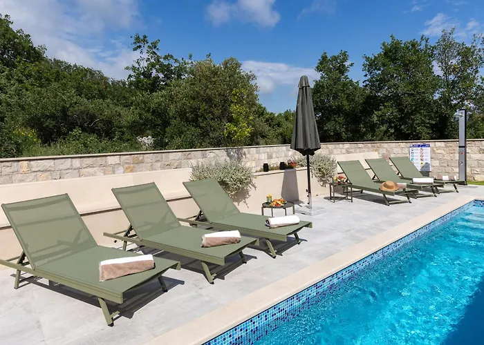 Luxury Villa Gina